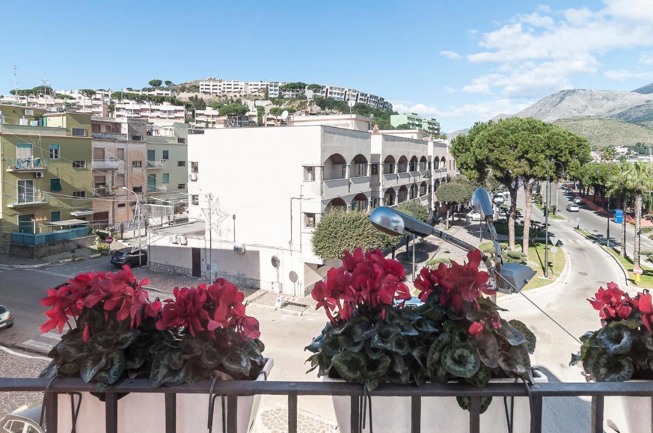 New Luxus Apartment In Gaeta With Sea View On Harbour Exterior foto