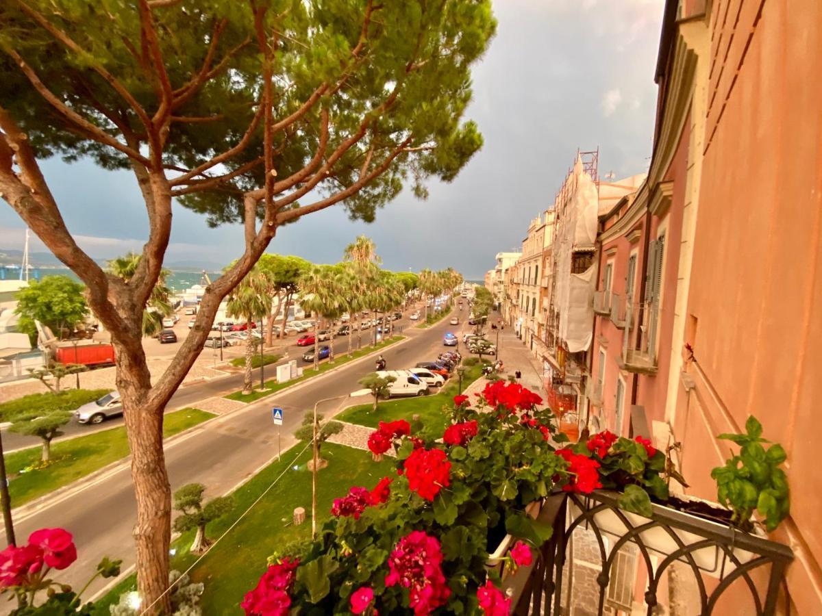 New Luxus Apartment In Gaeta With Sea View On Harbour Exterior foto